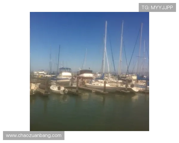 澳门渔人码头玩法指南，助你轻松规划行程，体验最地道的澳门文化与休闲娱乐